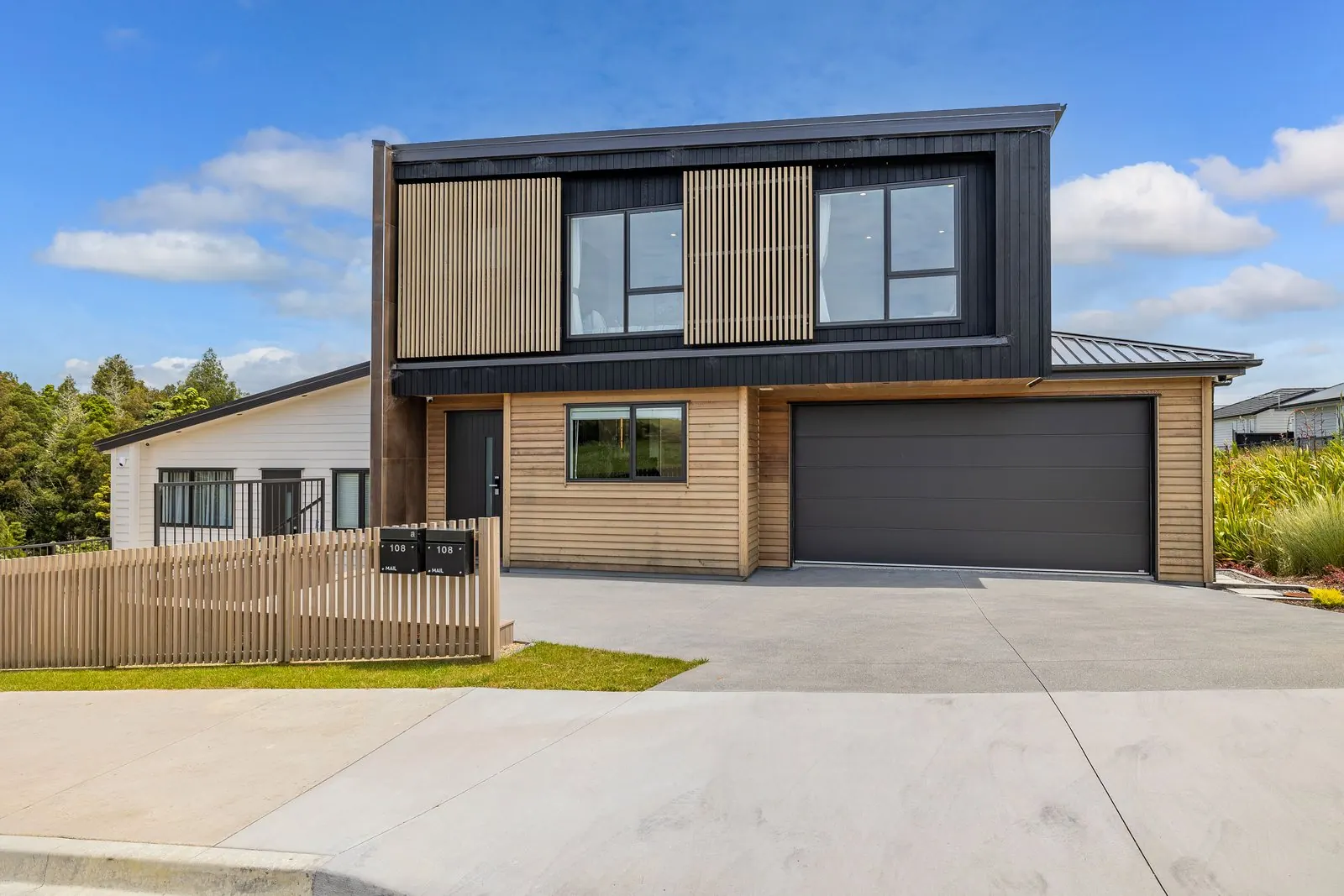 Show home exterior from the street